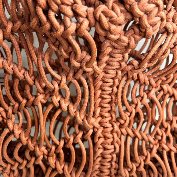 Boho brown woven cord bag with wood handles - Picture 2 of 5